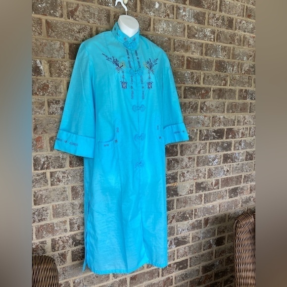 Vintage Lyre Bird Tianjim China Hand Embroidered Floral Blue Dress Robe - Picture 3 of 11